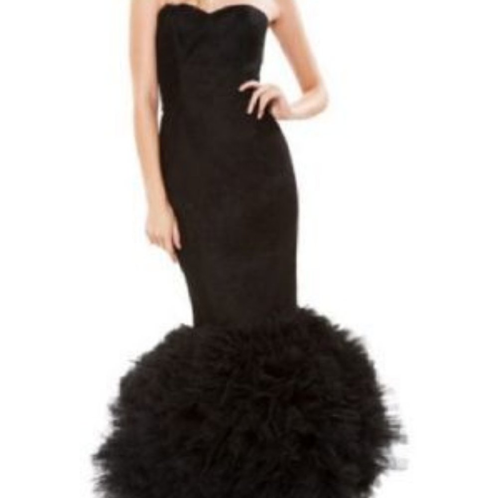 STUNNING BETSY JOHNSON TALLULAH RUNWAY DRESS